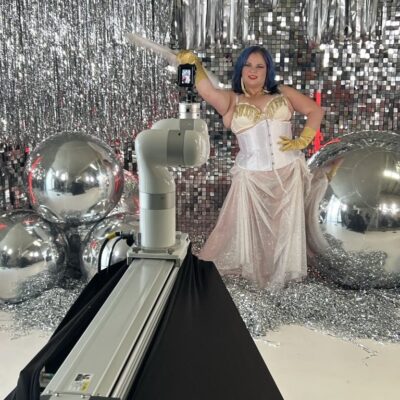 GLAMORBOT